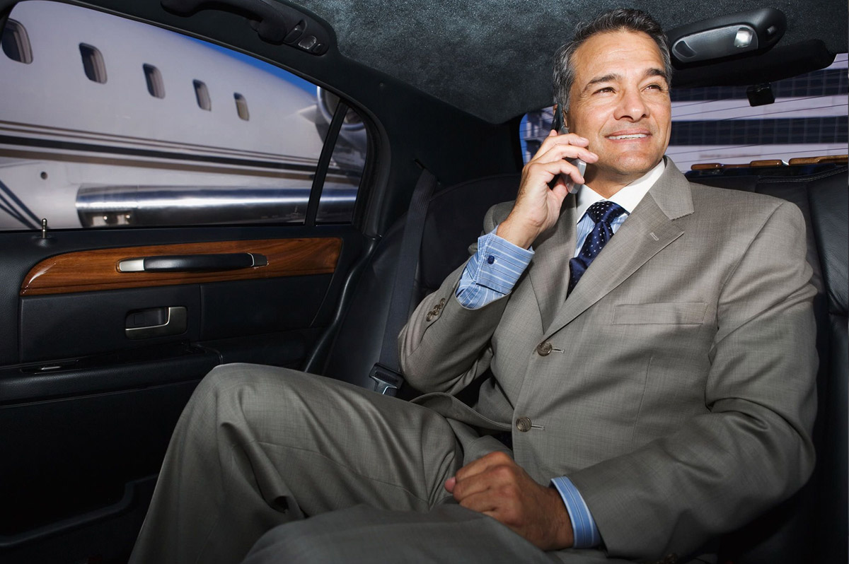 From Connecticut to Bradley Airport (BDL): The Ultimate Limo Experience