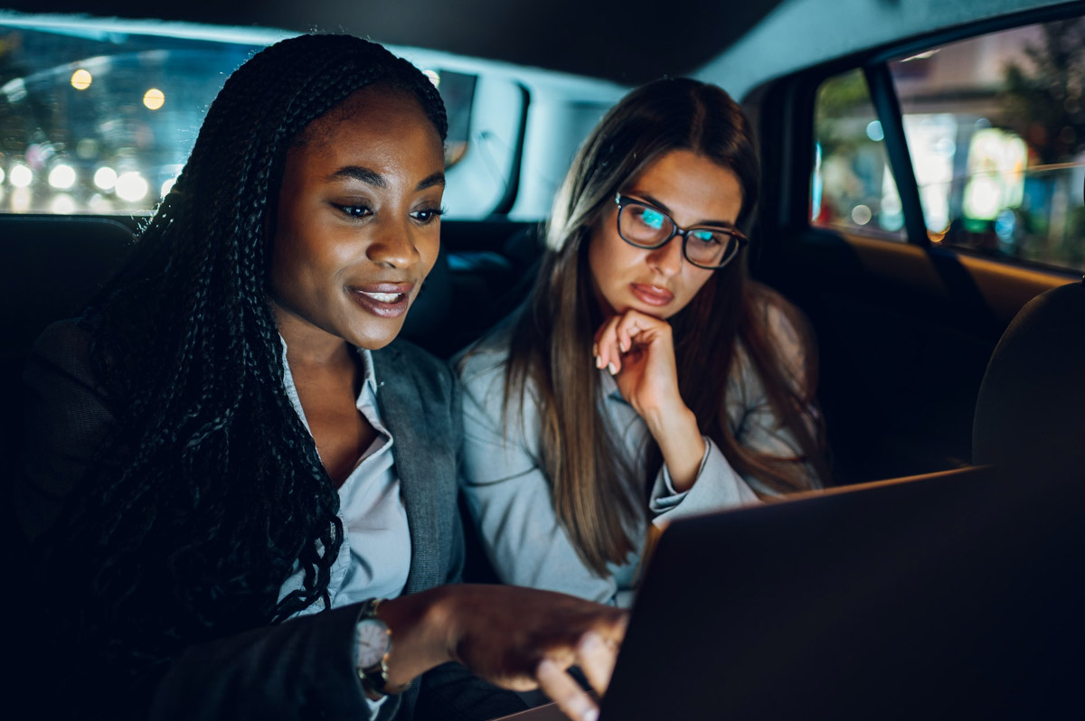 Airport-to-Hotel Limo Transfers in Connecticut