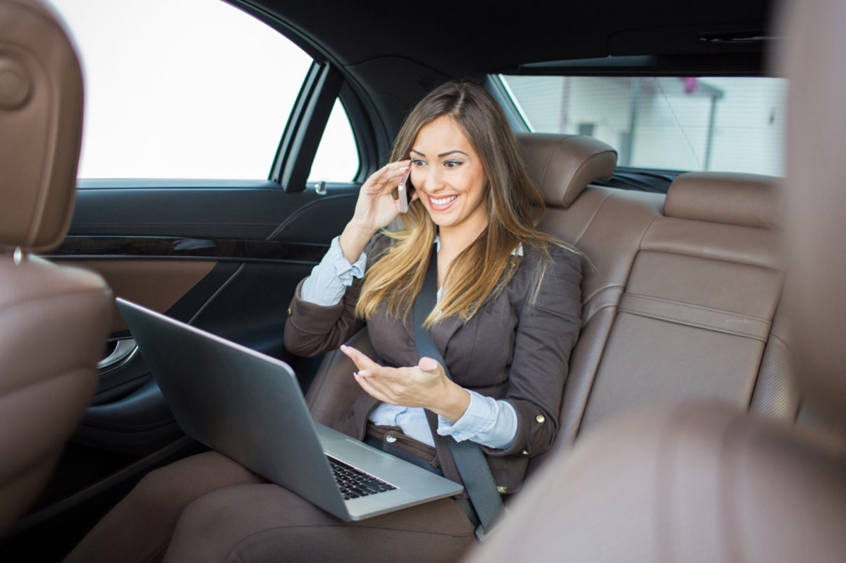 Guide to Airport Transfers for Families Traveling from CT to JFK