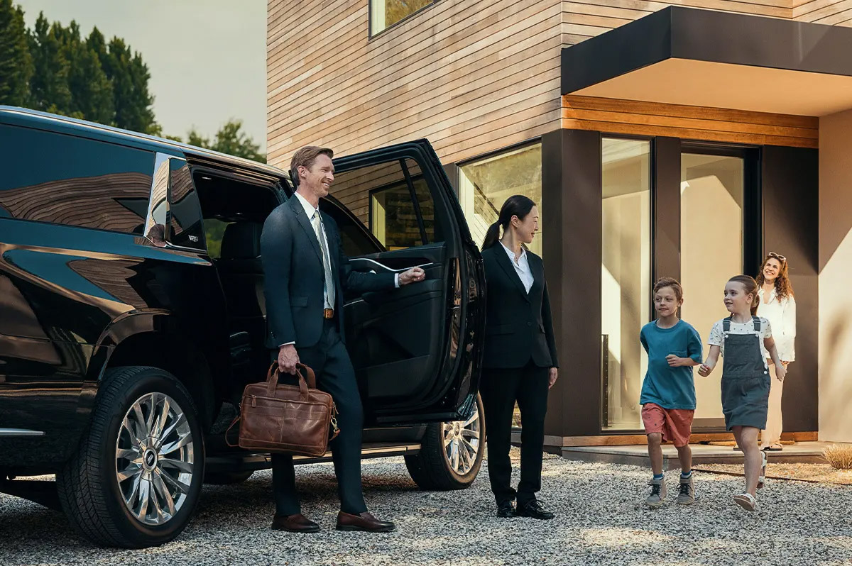 Flying to the FIFA World Cup Final? Here's the Best Airport Transfer to MetLife Stadium Flying to the FIFA World Cup Final? Here's the Best Airport Transfer to MetLife Stadium
